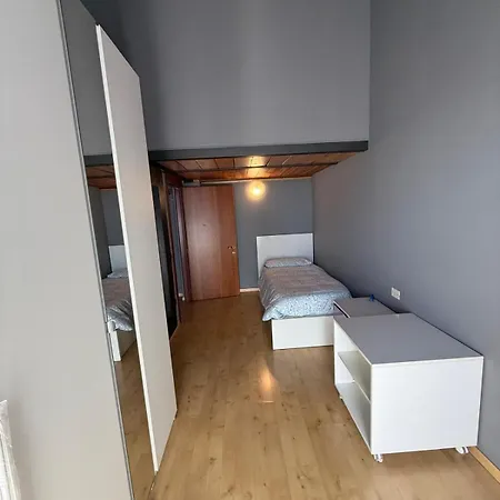 Redhouse - Trendy Modern Open Space Con Box Vicino Leolandia E Autostrada Milano ベルガモ