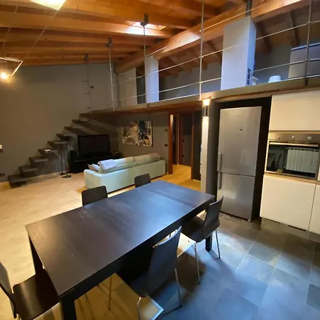 Redhouse - Trendy Modern Open Space Con Box Vicino Leolandia E Autostrada Milano * Μπέργκαμο