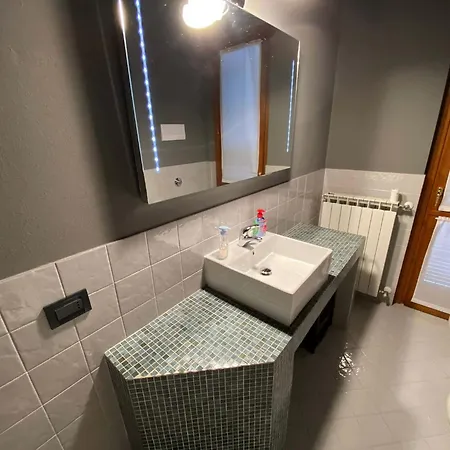Διαμέρισμα Redhouse - Trendy Modern Open Space Con Box Vicino Leolandia E Autostrada Milano